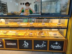 面包甜点陈列柜-百香林西点(林科大路店)