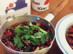 -包整·丝娃娃(一览甲秀楼风景店)