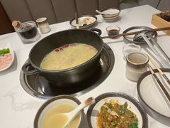 -汤宴·参须肚包鸡(南京路店)