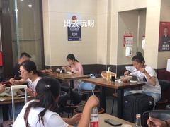 -李先生牛肉面大王(北京站售票厅餐厅)