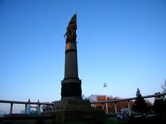 -人民防洪胜利纪念塔