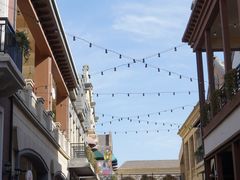 -王府井奥莱临潼小镇(临潼店)