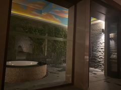 -三亚湾海居铂尔曼度假酒店