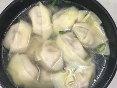 三鲜大馄饨-万寿斋(山阴路店)