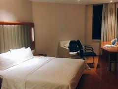 -全季酒店(广州越秀公园店)