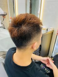-七分屋LA·烫发·染发·剪发