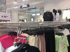 -H&M(天一广场店)