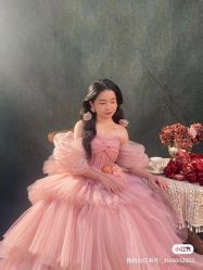 -莫兰迪婚纱摄影