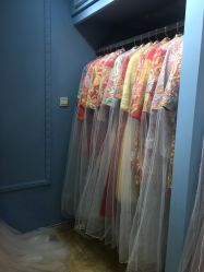 -觅白婚纱礼服馆