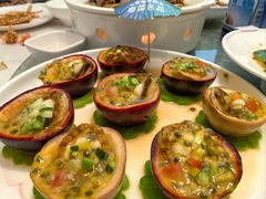 百香果蒸中鲍鱼-79号渔船海鲜饭店(宝安店)