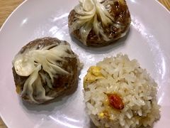 芝士咸蛋黄烧卖-217笋干馄饨