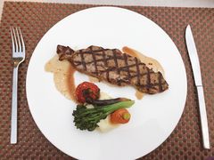 炭火直扒澳洲西冷-Kathleen's Waitan 凯圣琳江景西餐厅(外滩店)