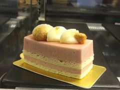 草莓慕斯-BLAQ咖啡(骏豪店)