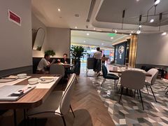 -港丽餐厅(来福士店)