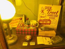 -IMUSE BARBER SHOP