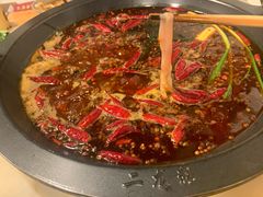 -黄潇洒老火锅(九眼桥宏济巷店)