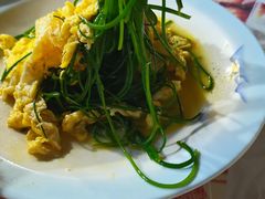 沙葱炒蛋-老钟家烤羊排·敦伊阁清真餐厅胡羊焖饼
