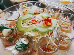 -大头虾越式风味餐厅(光明广场店)