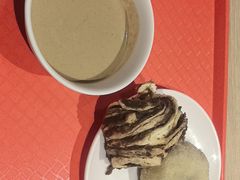 -护国寺小吃店(红莲南路店)