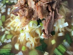 加肉骨汤面-竹青胶东摔面(黄岛开发区店)