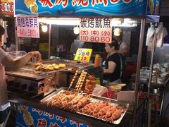 -六合夜市