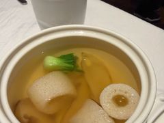 松茸竹荪汤-南麓·浙里(外滩店)