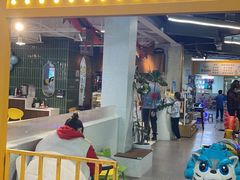 门面-萨卡屋亲子乐园·餐厅(龙山万物工场店)