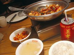 -爱碗亭·鲜炒湖南菜(壹城中心店)