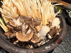 -三出山火锅(南京万象天地店)