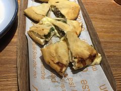 塔哈尔芝士羊肉饼-塔哈尔·新疆盛宴(城西银泰店)