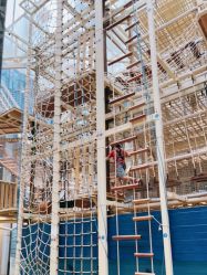 -PIPIKINGDOM皮皮王国欢乐号(欢乐海岸购物中心店)