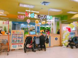 -莫莉幻想儿童乐园(武汉金银潭永旺店)