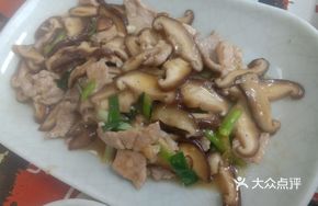 Stir-Fried Mushroom with Pork Slices