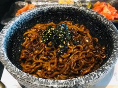 辣辣炸酱面-KCOOKING概念韩餐(世茂52+店)
