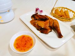 古法脆皮吊烧鸡-榕江春·点心荟