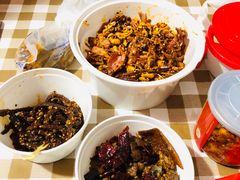 -鑫记婆婆兔·成都特产·兔头手撕兔(太古里店)