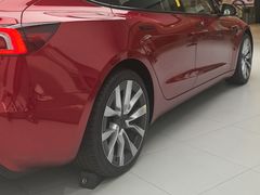 -TESLA 特斯拉(广州天环广场体验店)