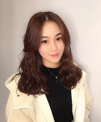 -天下皇剪新潇洒美容美发