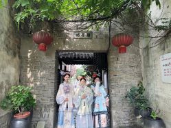 -琳琅阁汉服体验馆
