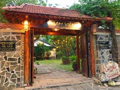 -Lam Vien Restaurant