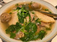 火车头牛肉粉-花样西贡·蜜越餐厅·法式越南料理(水晶城店)
