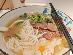 -鑫花溪牛肉米粉(凤凰街创始总店)