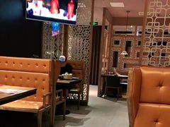 卡座-青年公社烤鸭(青年路店)