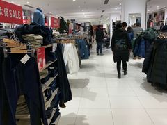 -优衣库(石家庄裕华万达广场店)