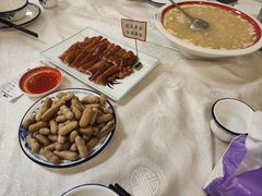 -津津名菜馆(绝没分店)