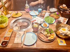 -明洞阿姨·韩式酱蟹烤肉·创意料理(三元桥店)