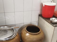 -正宗杨记普洱酸醋米线(总店)