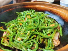 -梅飞酒家(名辉豪庭店)