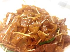 -新大咀港式茶餐厅(宝山万达店)