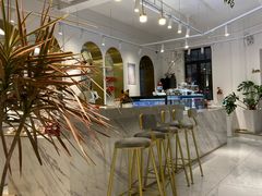 -Fridi Patisserie Cafe